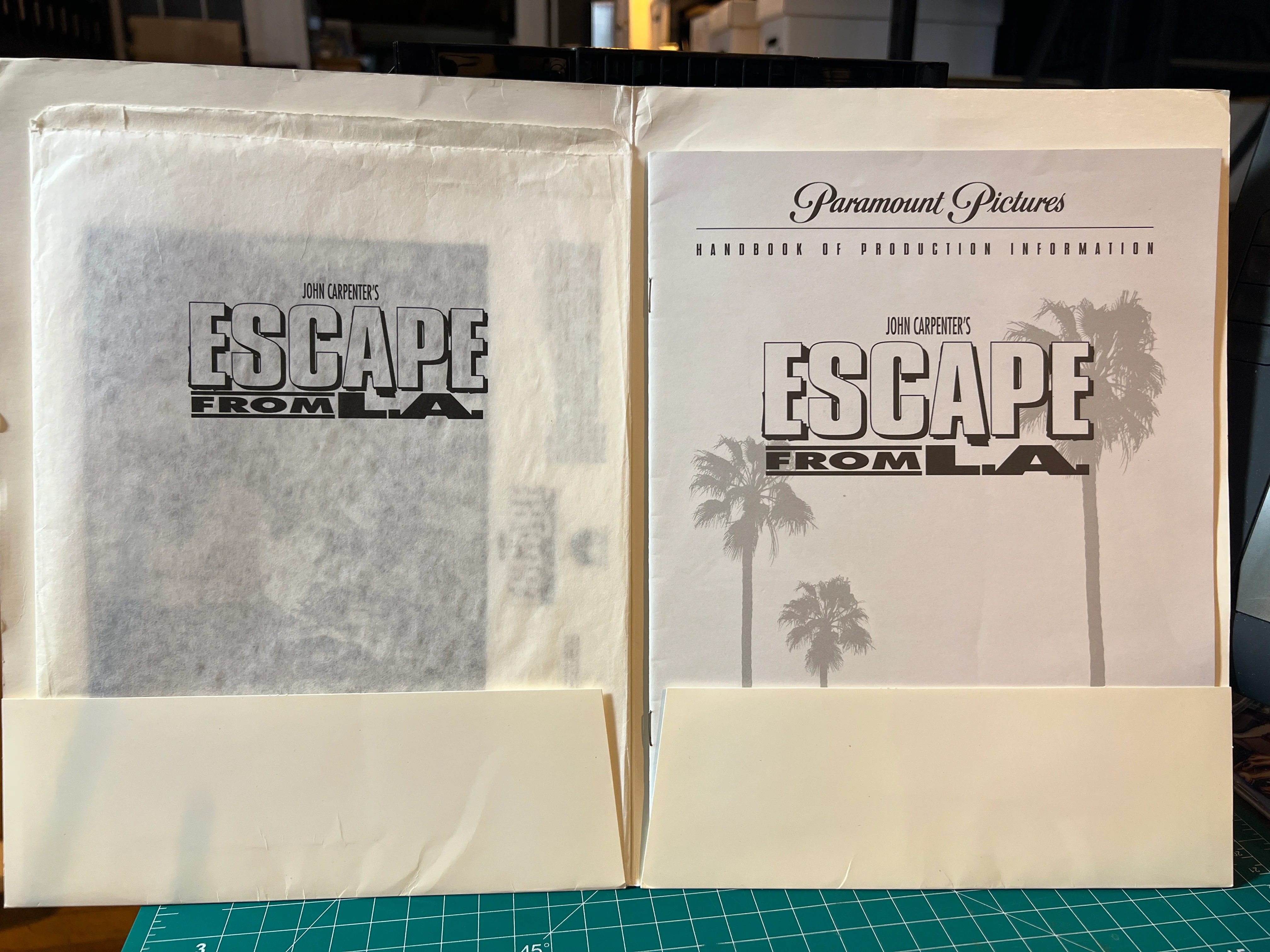 John Carpenter's Escape From LA : Complete Theatrical Press Kit 1996 - Image 2