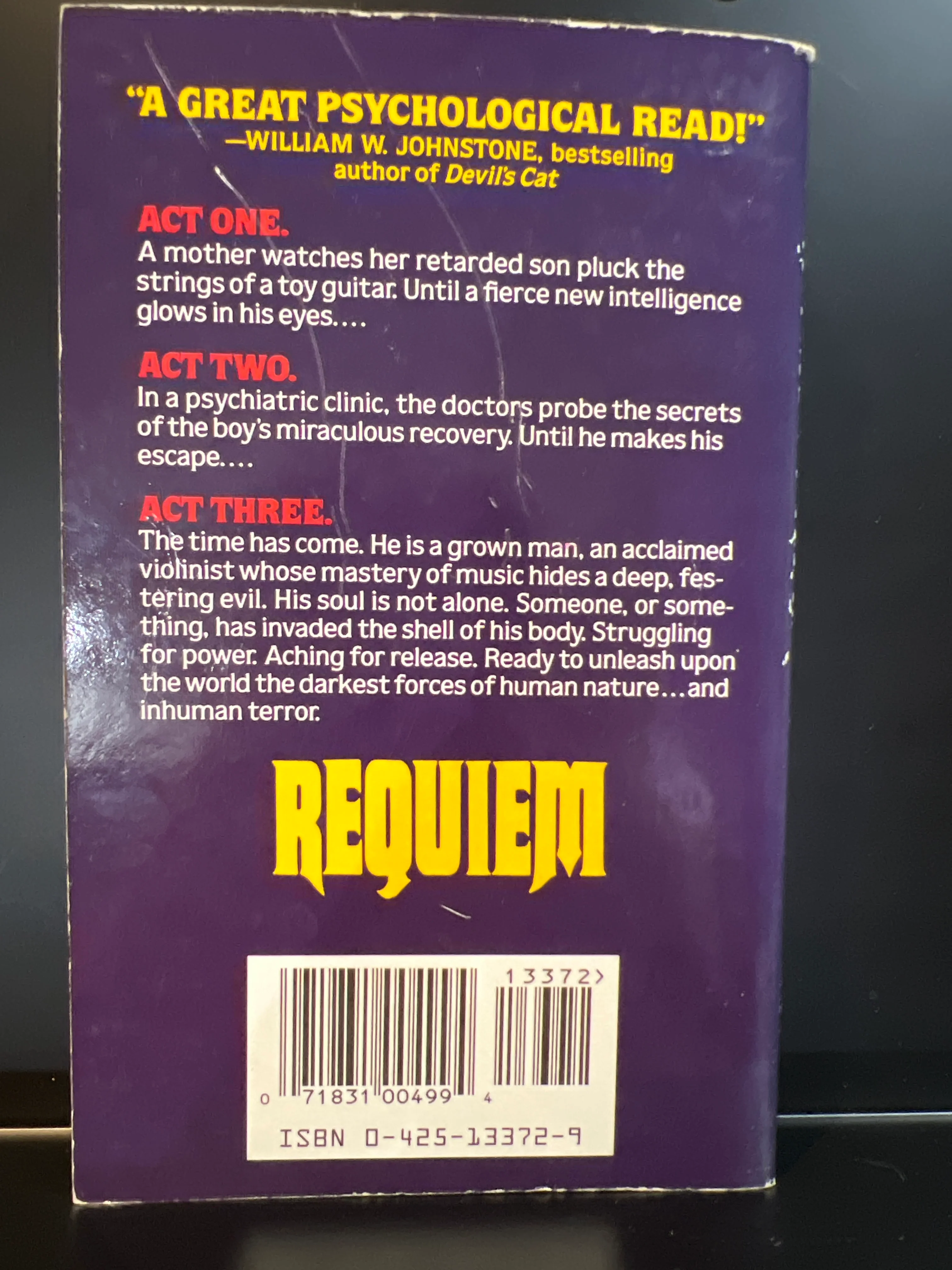 Requiem: Clifford Mohr Horror Paperback - Image 3