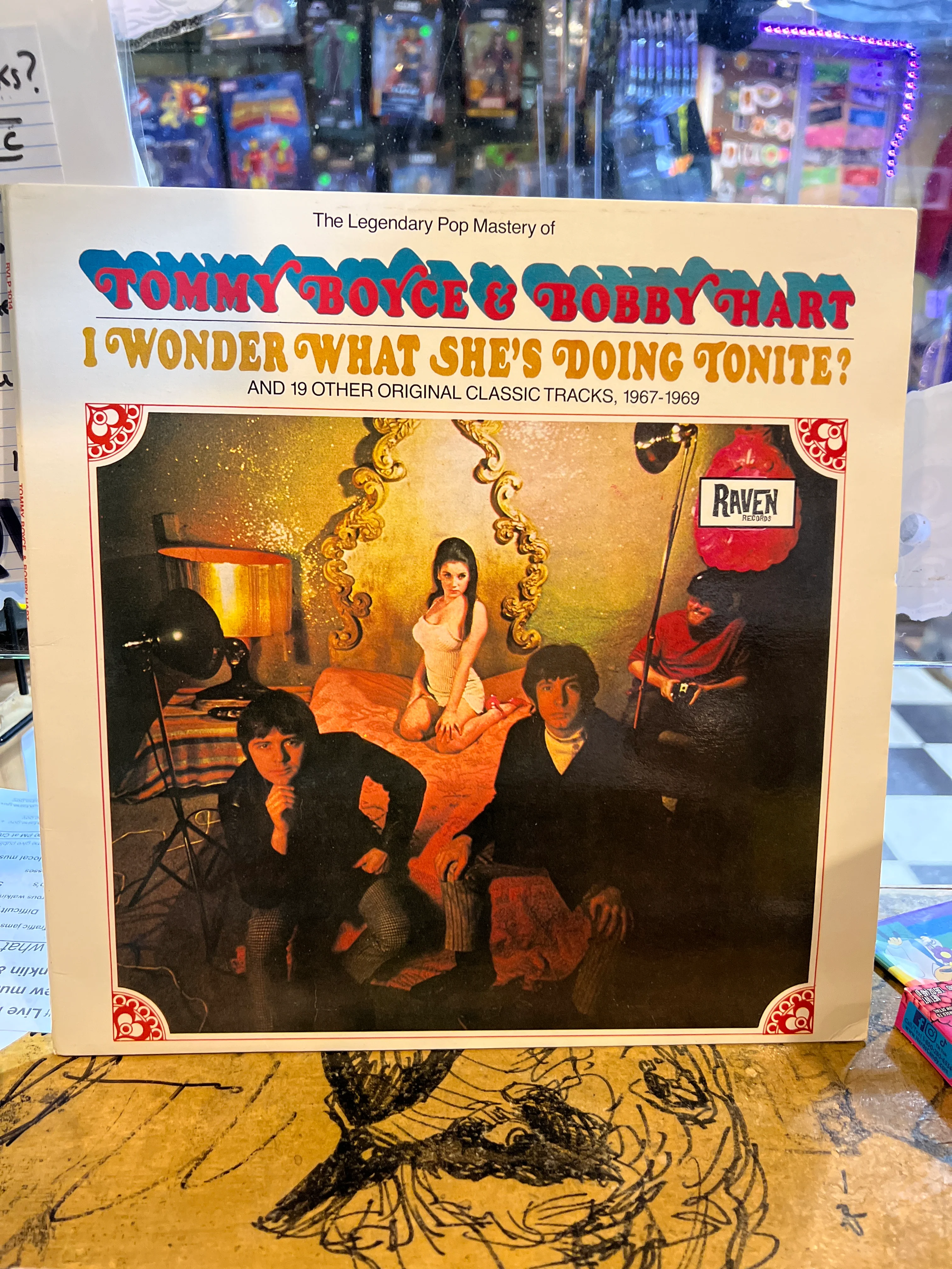 Tommy Boyce & Bobby Hart : I Wonder What She's Doing Tonight? LP Raven RVLP 1014