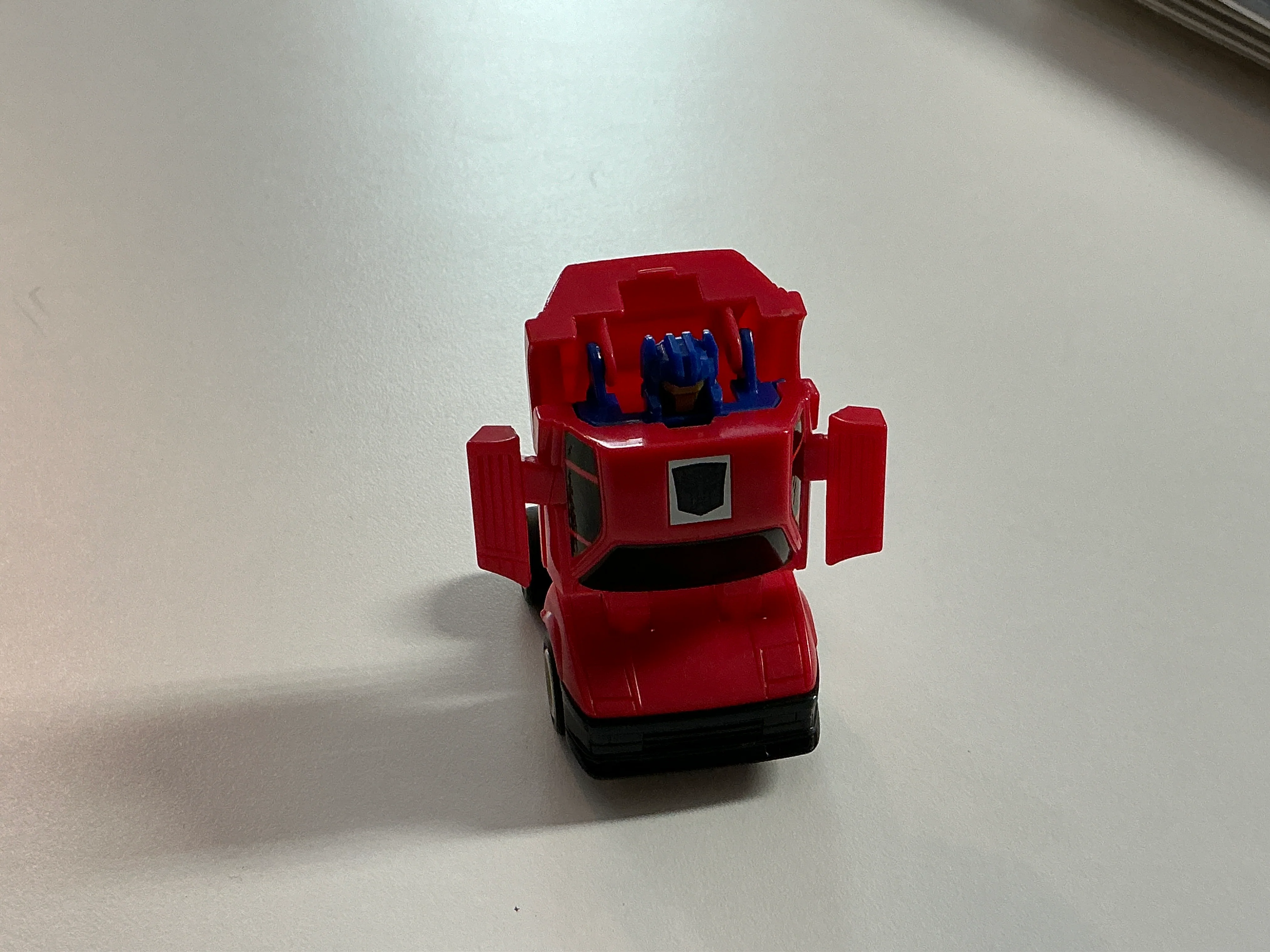 Transformers: G1 Throttlebot Chase - Image 3
